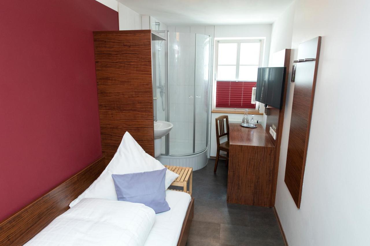 Hotel Baeren Marbach am Neckar Ngoại thất bức ảnh